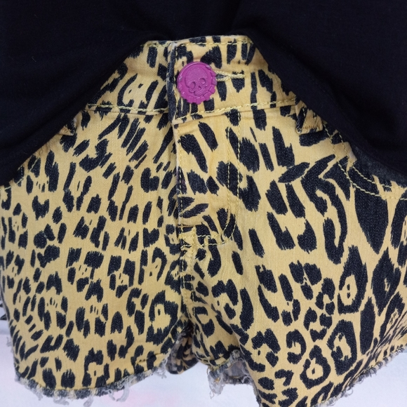 SUPER FN DOPE true vintage Emo Scene Queen mallgoth rare shorts! SOLD - Picture 3 of 7